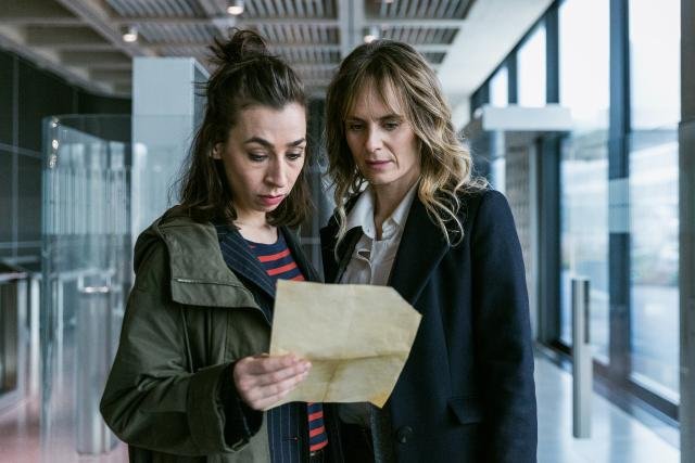 Carol Schuler und Anna Pieri Zuercher in Tatort Zürich.